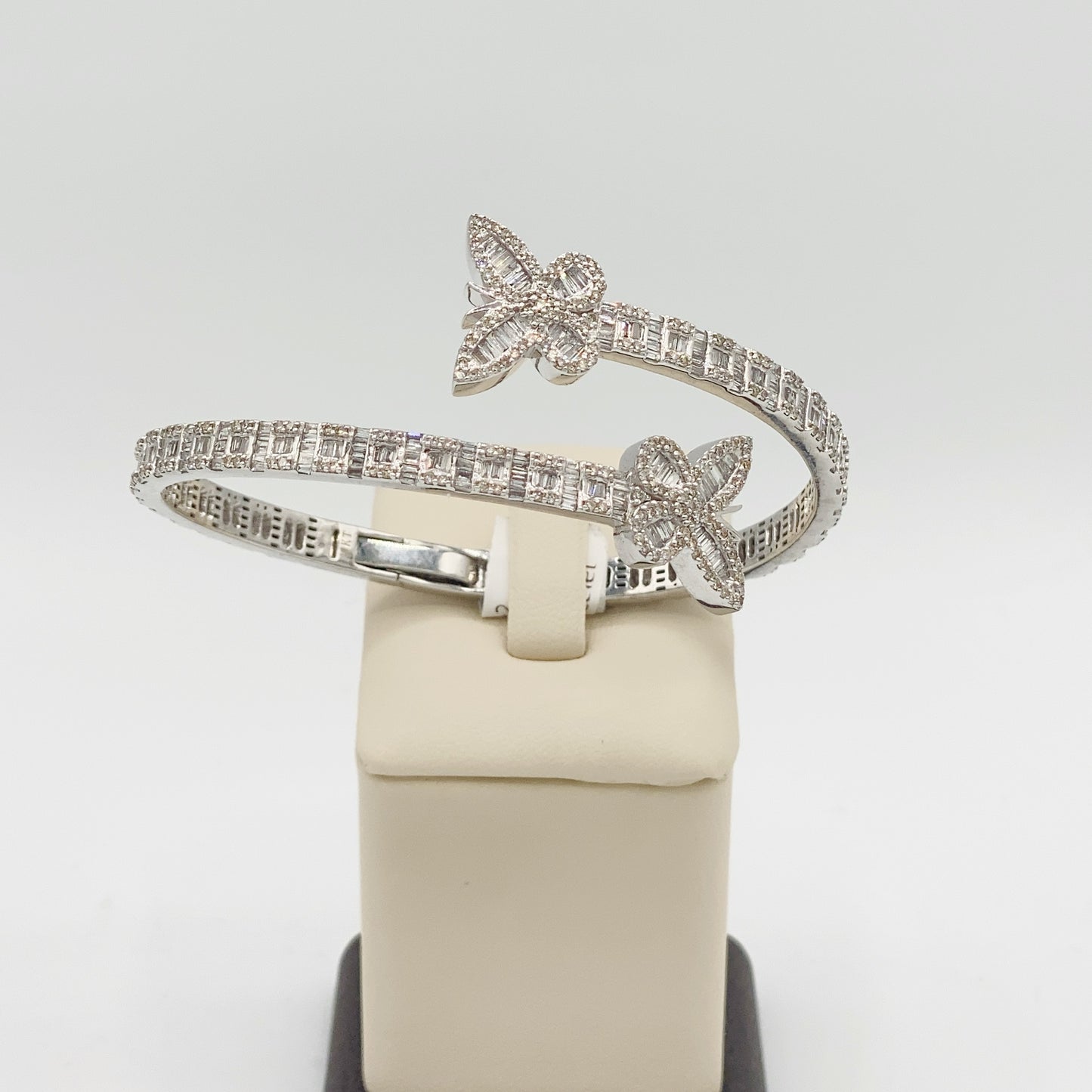 10K White Gold Bangle 3.27CT Diamonds