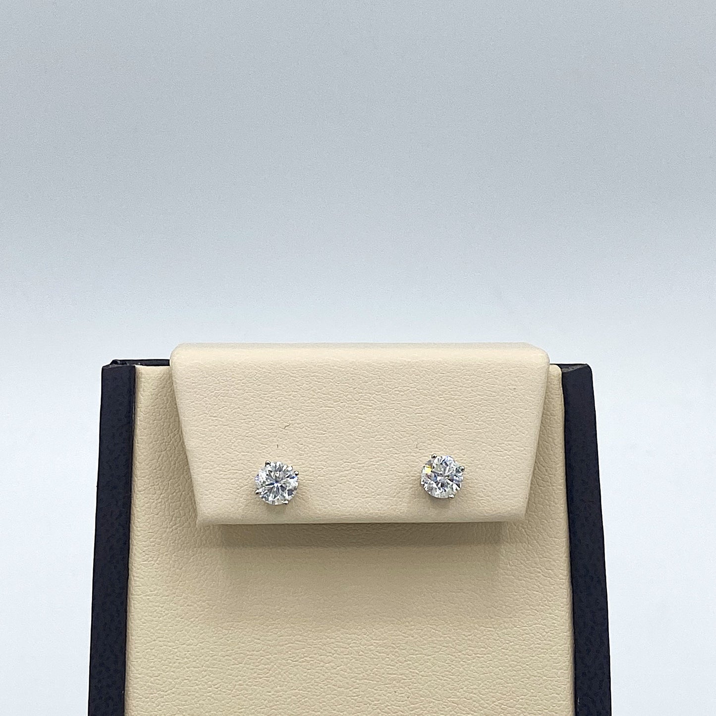 14K White Gold Stud Earrings 1.40CT Diamonds