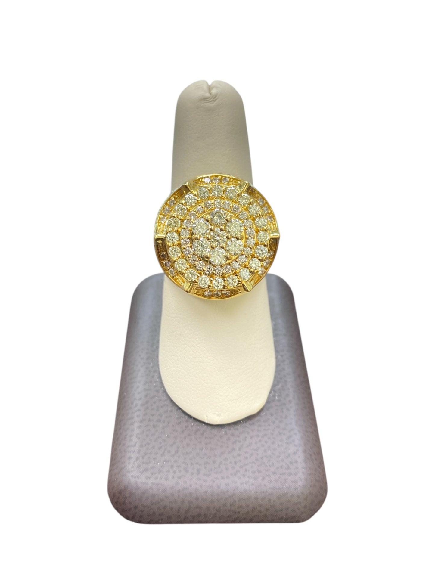 10K Yellow Gold Men’s Ring with 2.88Ct Diamonds.