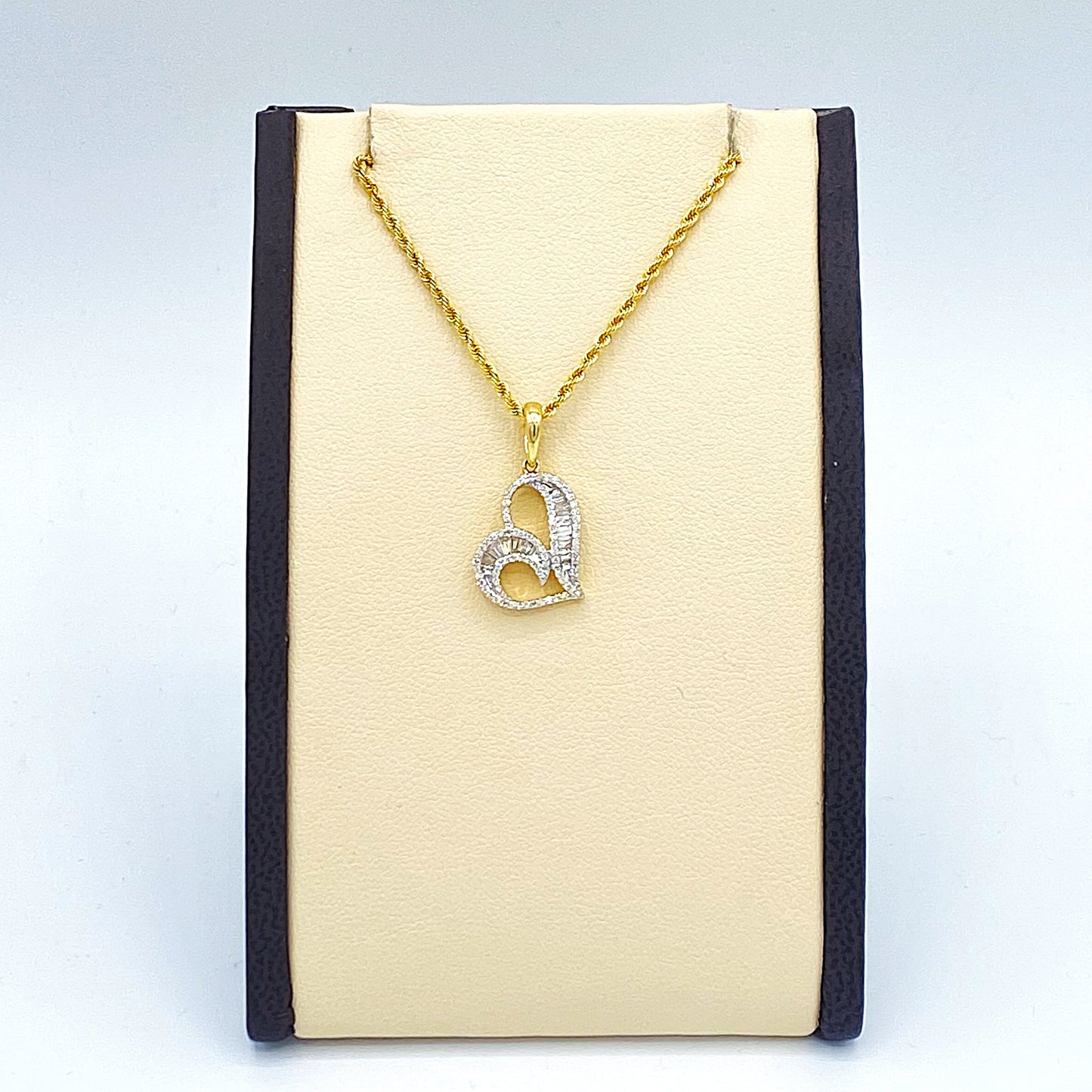 10K Yellow Gold "Heart" Pendant with Rope Chain