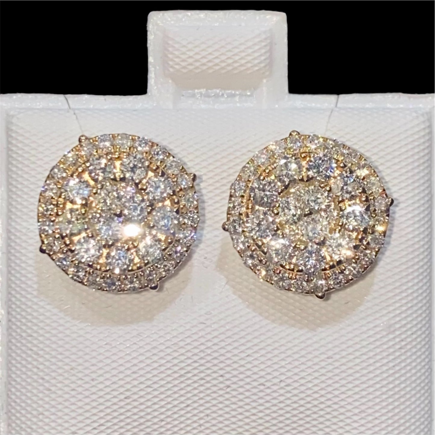 10K Yellow Gold Diamond Earrings with 1.95CT.