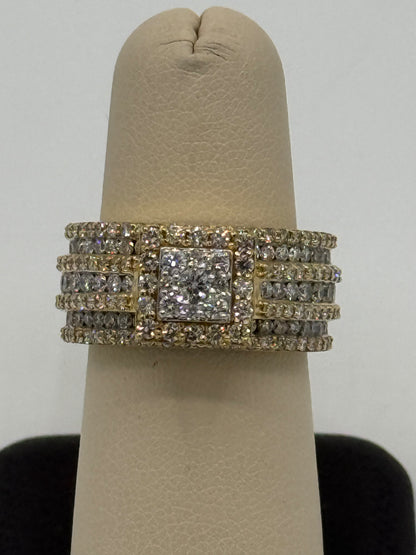 10K Yellow Gold Diamond Ring 2.03CT Natural Diamonds